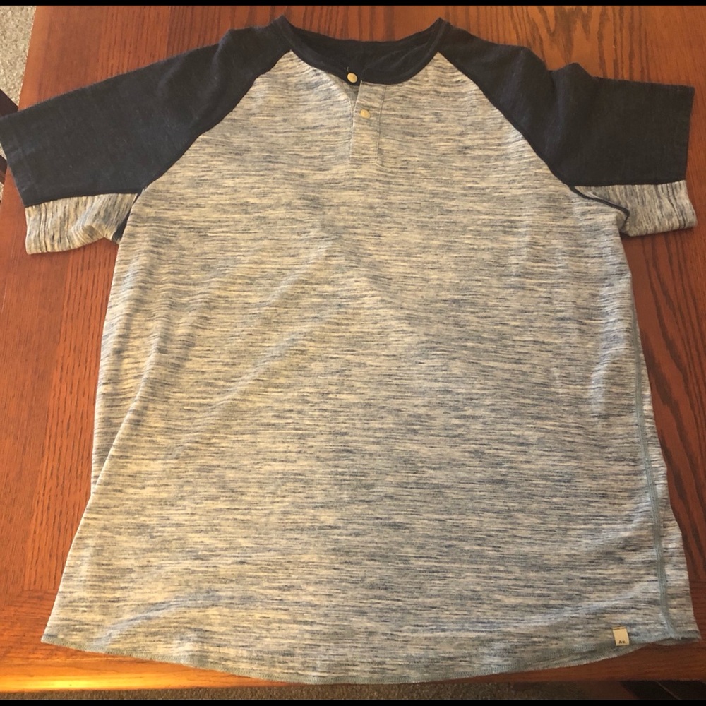 Light and Dark able American Eagle Shirt